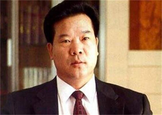 宜华集团刘绍喜荣获“广东家具行业功勋人物”