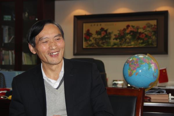 南洋木业董事长 庄中南.jpg
